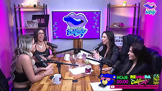 Two Hotties in a Show of Dirty Talk - Bruna Carlos and Luciana Picchi