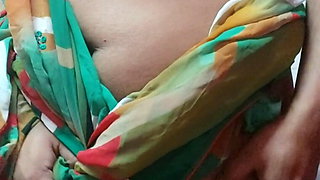 Indian shemale in saree fuck