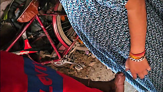 Desi village girlfriend boyfriend real homemade Fucking in Indian  village