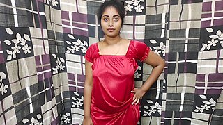 Scorching Indian aunty Sushmita in a sexy nighty experience