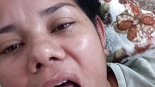 Beautiful girlfriend sucking deep throat latina