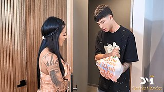 I fuck the delivery guy behind my mother's back - Danner Mendez and Mariana Martix