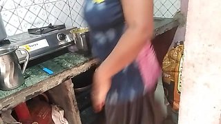 Indian Maid Fucked in the Kitchen When She Was Cooking xlx
