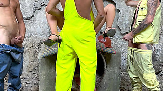 The boss came to accept the object, but accepted the builders' members in the arms of a pussy