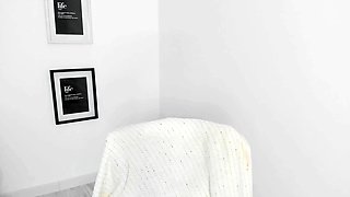 Amateur Big Boobs jerks Big Dick