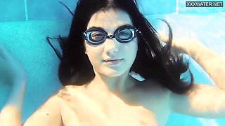 Jacqueline Hope Enjoys Being Naked In The Pool