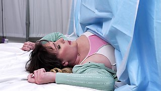 Katie Kinz gets eaten out, fucked and creampied by cocky doctor