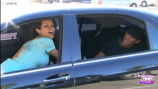 She Was Flashing Her Tits While Driving and Was Interested to Make Hardcore Porn