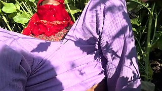 Desi Girlfriend Ritu Outdoor Blowjob & Cowgirl Sex - Full HD Village Fuck
