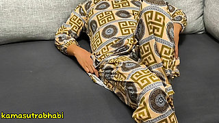 Desi collage girl Caught in livingroom finger her self I helped her- Real Homemade