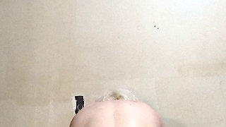 Twerking N Squirting Slut