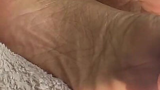 Soles Tease & Flex