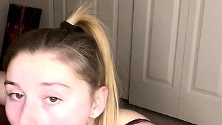 Sexy Slut Gives A Big Cock A Blowjob In The Car