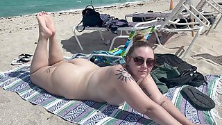 Brunette MILF gives outdoor blowjob