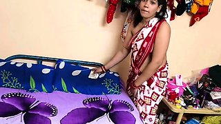 Big Juicy Boobs Indian Bhabhi Cleaning Room Naked