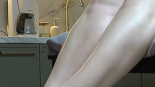 Hot Maid Footjob and Lots of Cum on Her Feet