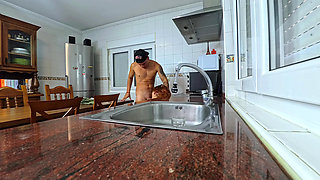 My Boyfriend Invites Me to Dinner in Exchange for Having Sex in the Kitchen