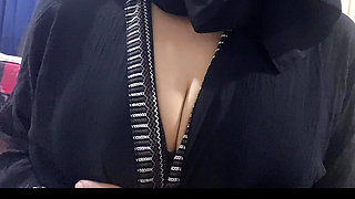 pakistani Bigboobs pressing style