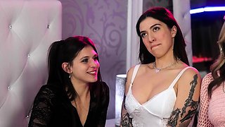 Alex Coal, Leah Gotti, Lilly Bell & Nova Flame - The