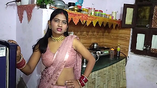 Jija Ne Apni Sali Ko Jangal Me Le Jaa Kar Choda