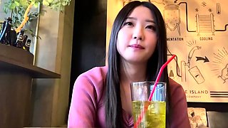 Amateur Webcam Cute Teen Plays Solo with Big Dildo