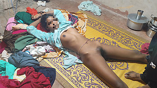 Desi Village Girl Fucked by City Boy Takes Advantage of Summer Weather in Room