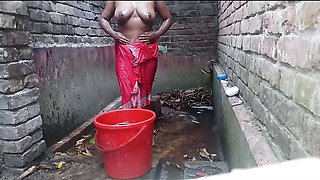 Bangladeshi girl hotestt shower