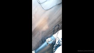 Babe brunette pornstar riding dick