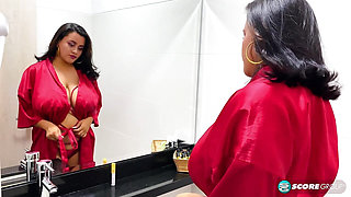 Kati Rico: Seriously Sexy & Stacked