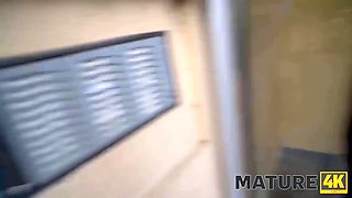 Mature4k. dude sneaks into peach of mature female in stockings and clothes