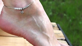 FemaleAgent MILF indulges studs foot fetish