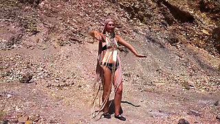 Otherland dance in Hills