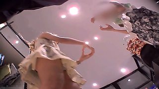 Amateur upskirt riding