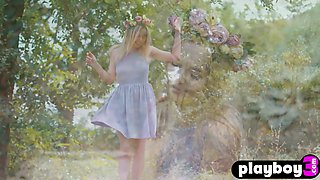 Sweet Jillean showed horny body outdoor