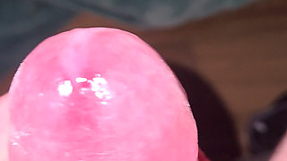 Who wants some creamy cum?!