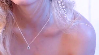 Stella Cardo Masterfully Sucks a Toy