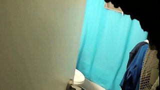 Asian stepmom wipes pussy (hidden cam)