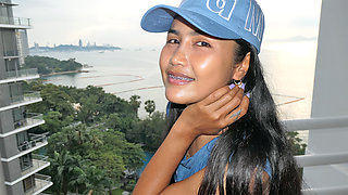 Hefty culo Thai COUGAR wifey banged on vid