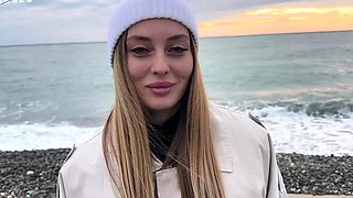A beautiful tourist gave herself in a hotel at the resort