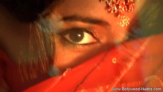 Dark Beauty From Exotic India Making Fun Session Alone