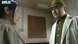 Des Japonaise vendu pars des soldat