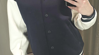 My tight pussy fights with the XXL dildo in the sex chair 😩