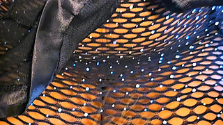 Kerala mallu hot wife izha behind the scenes of making new video.