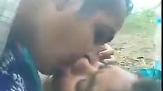 European Amateur Gives Wicked Head Outdoors In Public