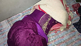 Muslim Aunty in Hijab Fucks