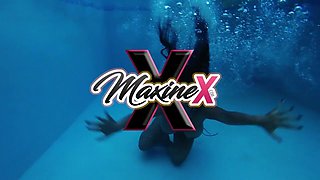 Maxine X All Girl Fucking Machine Orgy