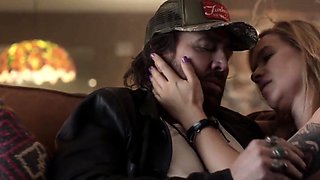 Der Orgasmus der blonden deutschen MILF Franka Potente in Be