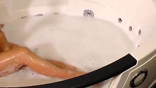German cleaning girl fucks the house owner
