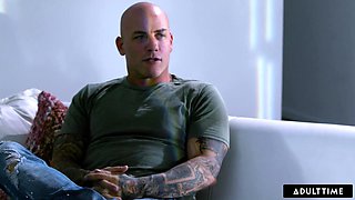 Nymphomaniac Teen Hayley Spades seduces her stepfather's client by masturbating in front of him!