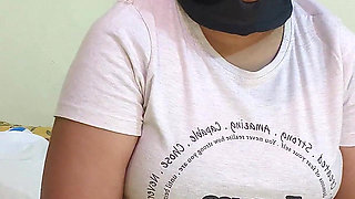 Indian 18 Year Old Sali Fucked by Her Jija a Day Before Her Wedding